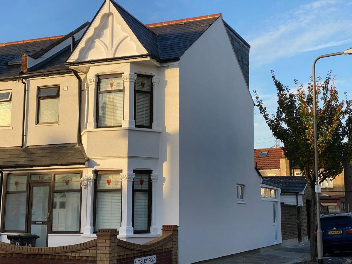Beautiful All Room En-Suite 4 Bedrooms House , Free Parking, Wifi, Corporate, Contractors, Family Relocation, Contact Us For Long Term Rate Ilford Exterior foto